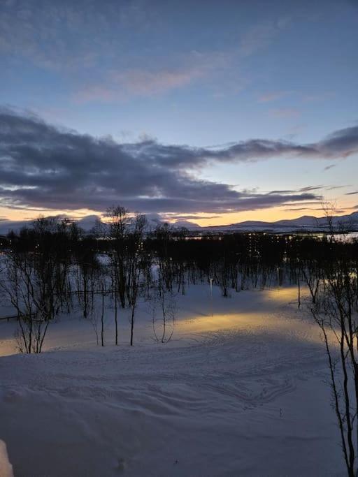 Ny Leilighet I Nytt Bygg I Naturskjonne Omgivelser! Tromsø Eksteriør bilde